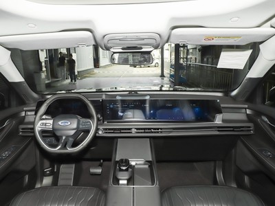 锐界L内饰实拍图