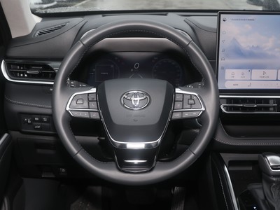 汉兰达内饰实拍图