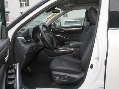 汉兰达空间实拍图