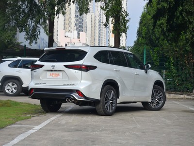 皇冠陆放外观实拍图