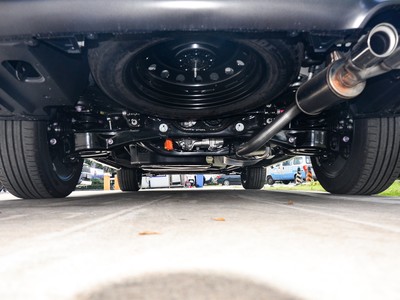 皇冠陆放细节实拍图