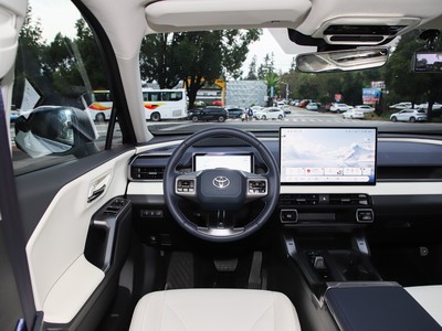 威兰达内饰实拍图