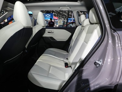 RAV4荣放空间实拍图