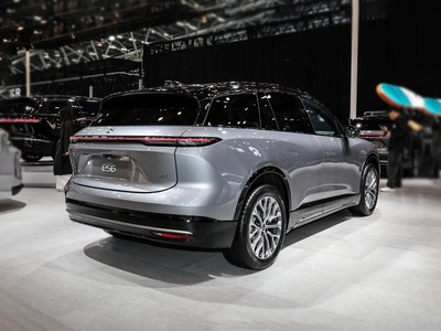 蔚来ES6外观实拍图