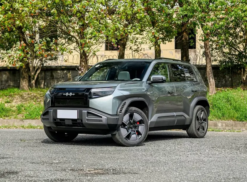 才13万多起？能真越野的科幻潮车！方程豹钛3来了