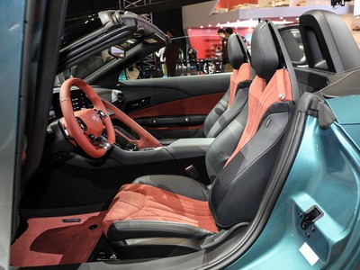 MG Cyberster空间实拍图