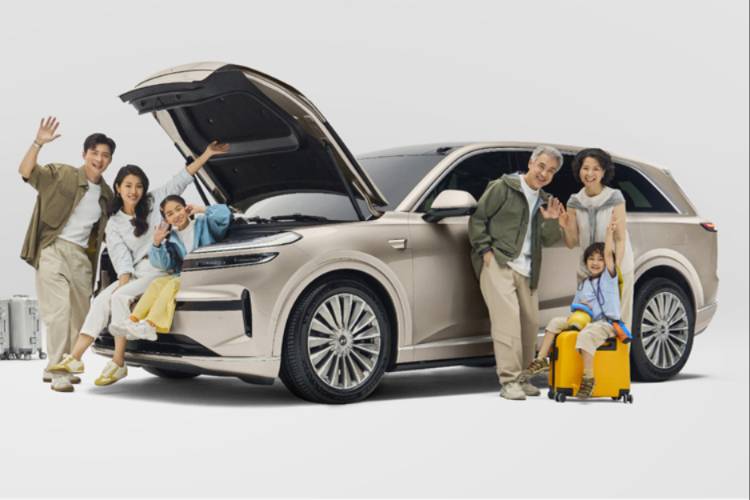 保时捷学乐道？新专利公开，前备厢秒变躺椅